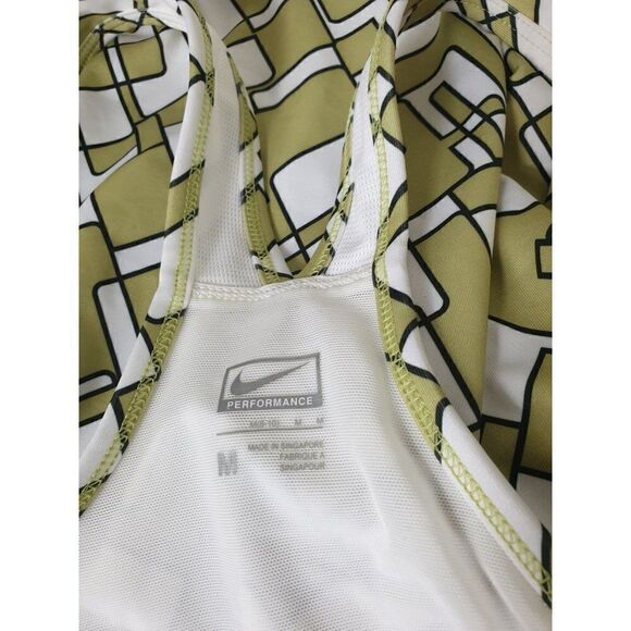 Nike Women's Tank Medium Build in Sports Bra Layered Workout Top Large NWT - Picture 9 of 10